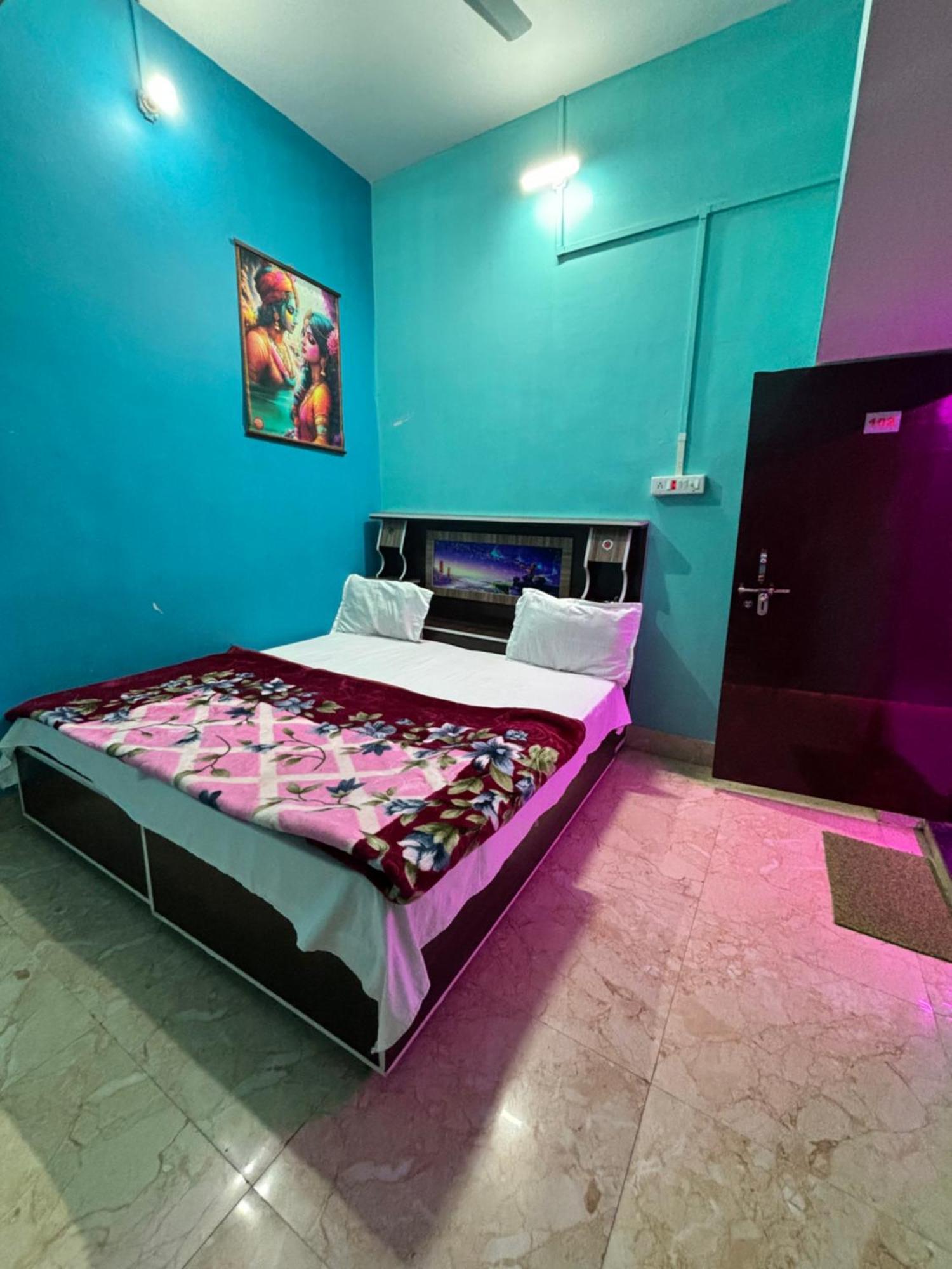 Kishori Ram Homestay Near Ayodhya Dham Railway Exterior foto